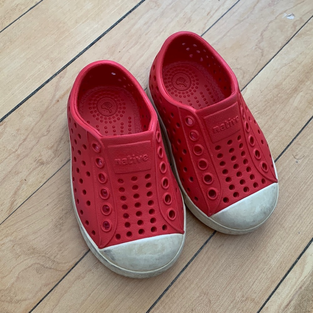 Native Shoes red toddler 5